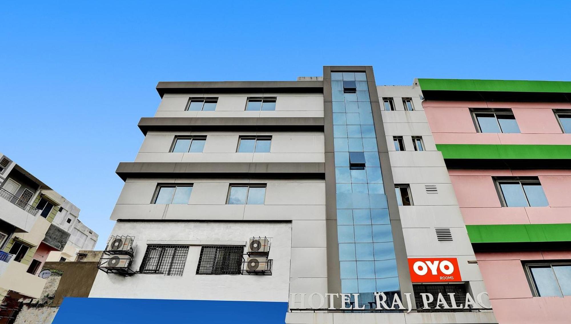 Collection O Hotel Raj Palace Вадодара Экстерьер фото